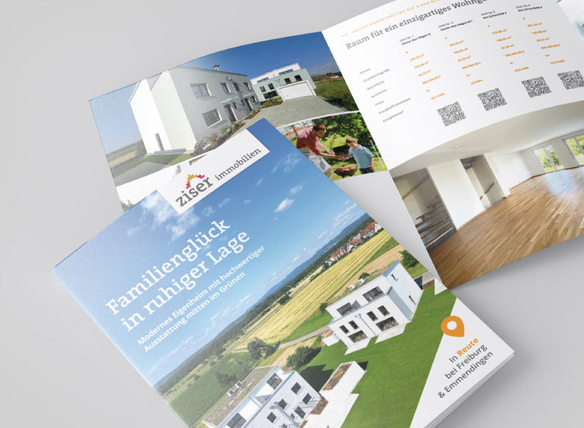 Ansicht der Titelseite sowie mehreren Innenseite des Produktflyers von Ziser Immobilien