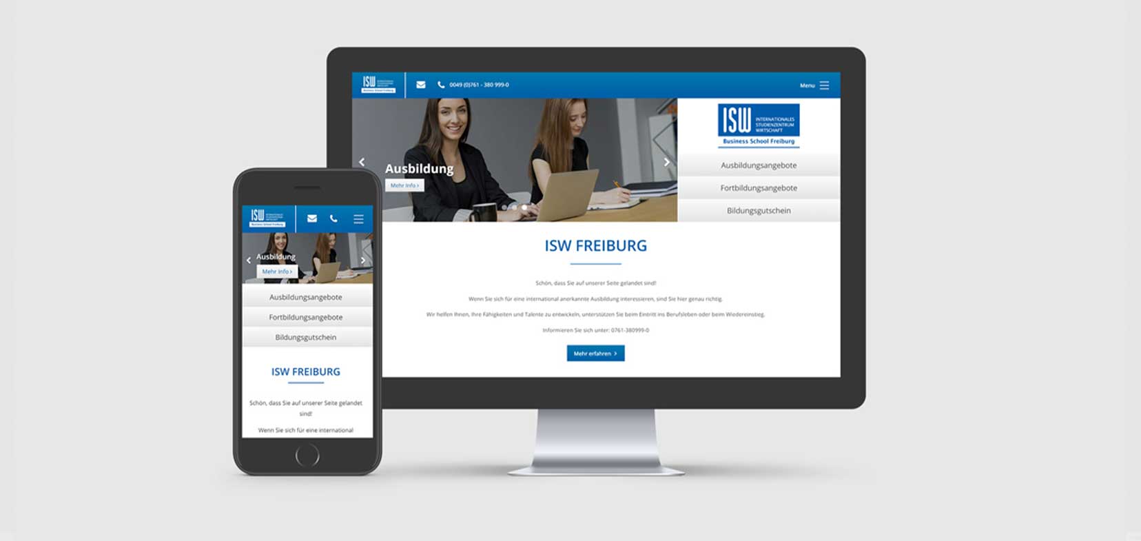 Ansicht der Webseite von IWS auf Monitor und Smartphone vor hellgrauem Hintergrund