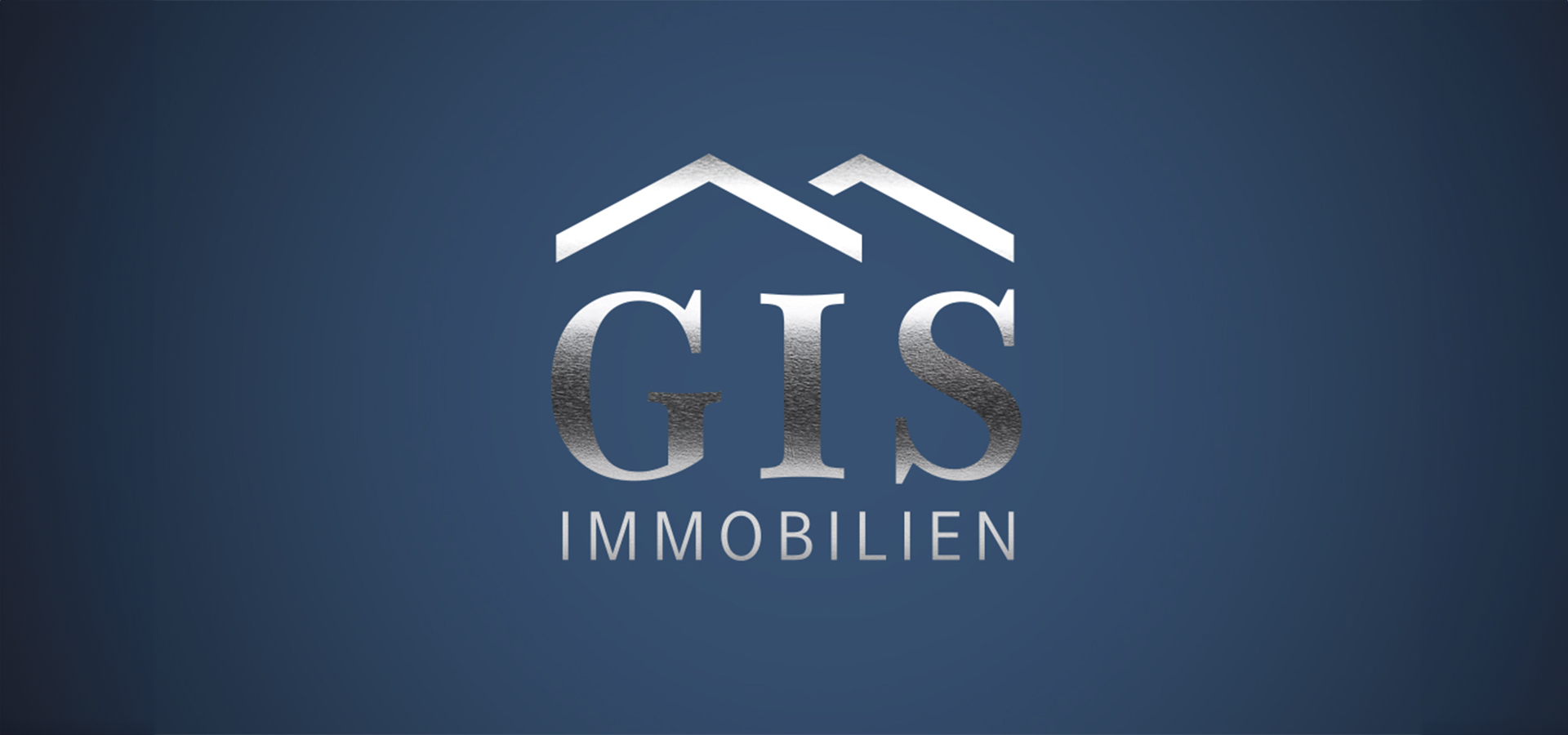 Logo GIS Immobilien neu in Silber auf Blau